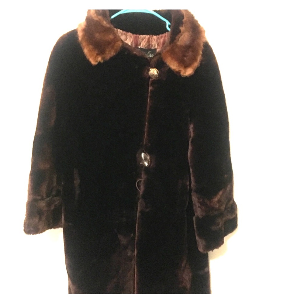 Women’s mouton and mink fur coat.